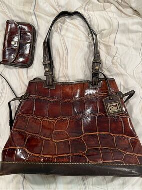 Dooney & Burke Vintage Brown Croc-Embossed Leather Tote Bag and coin purse